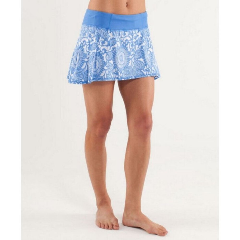 Lululemon Run In The Sun Skirt Beachy Floral White Porcelaine Size 6
